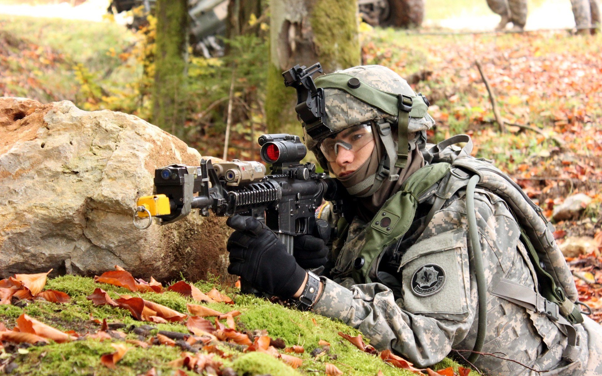 王哲林内线统治力助上海队强势逆袭,王哲林来上海