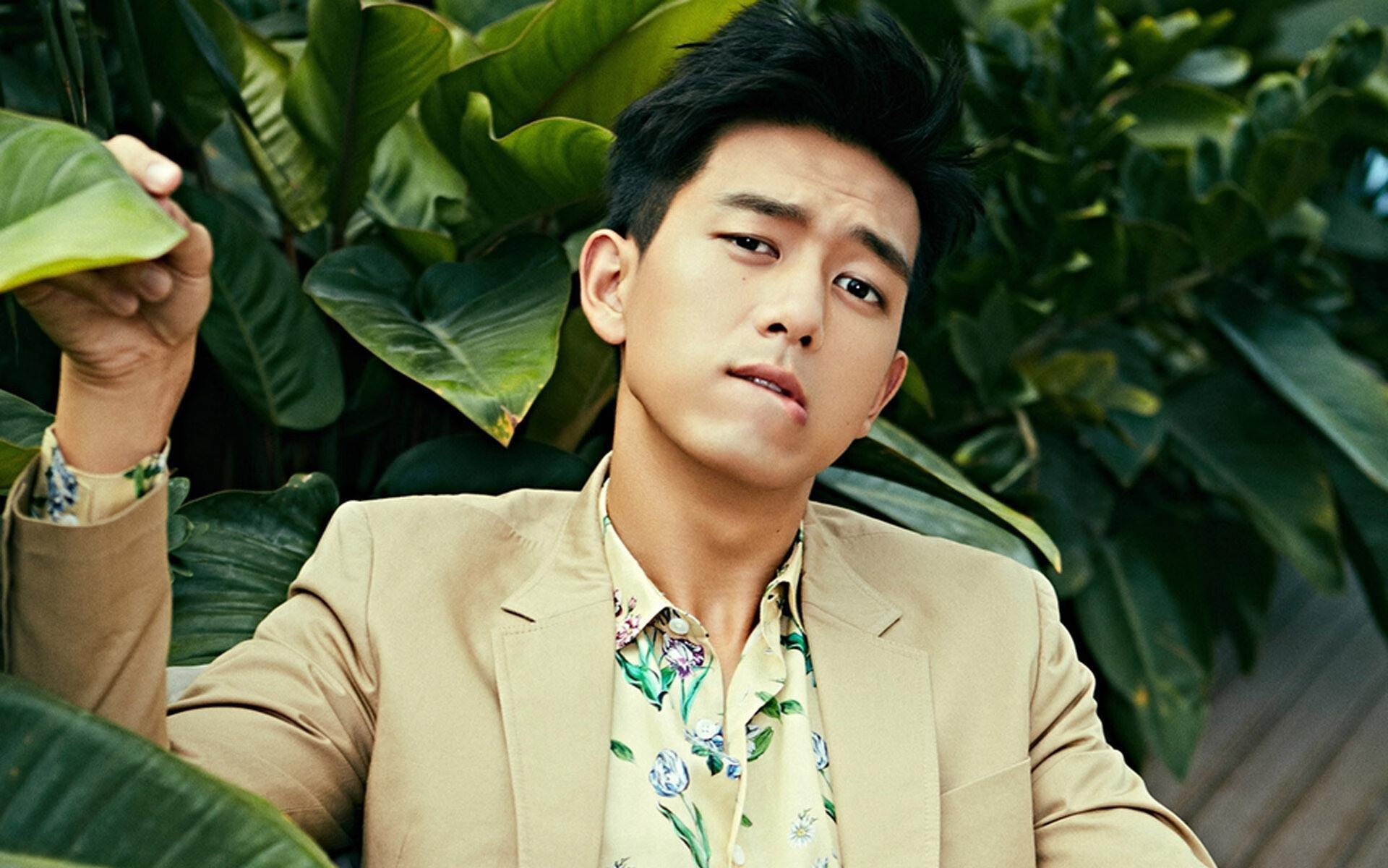 维拉开局高压打破僵局控制比赛节奏,维拉阵型